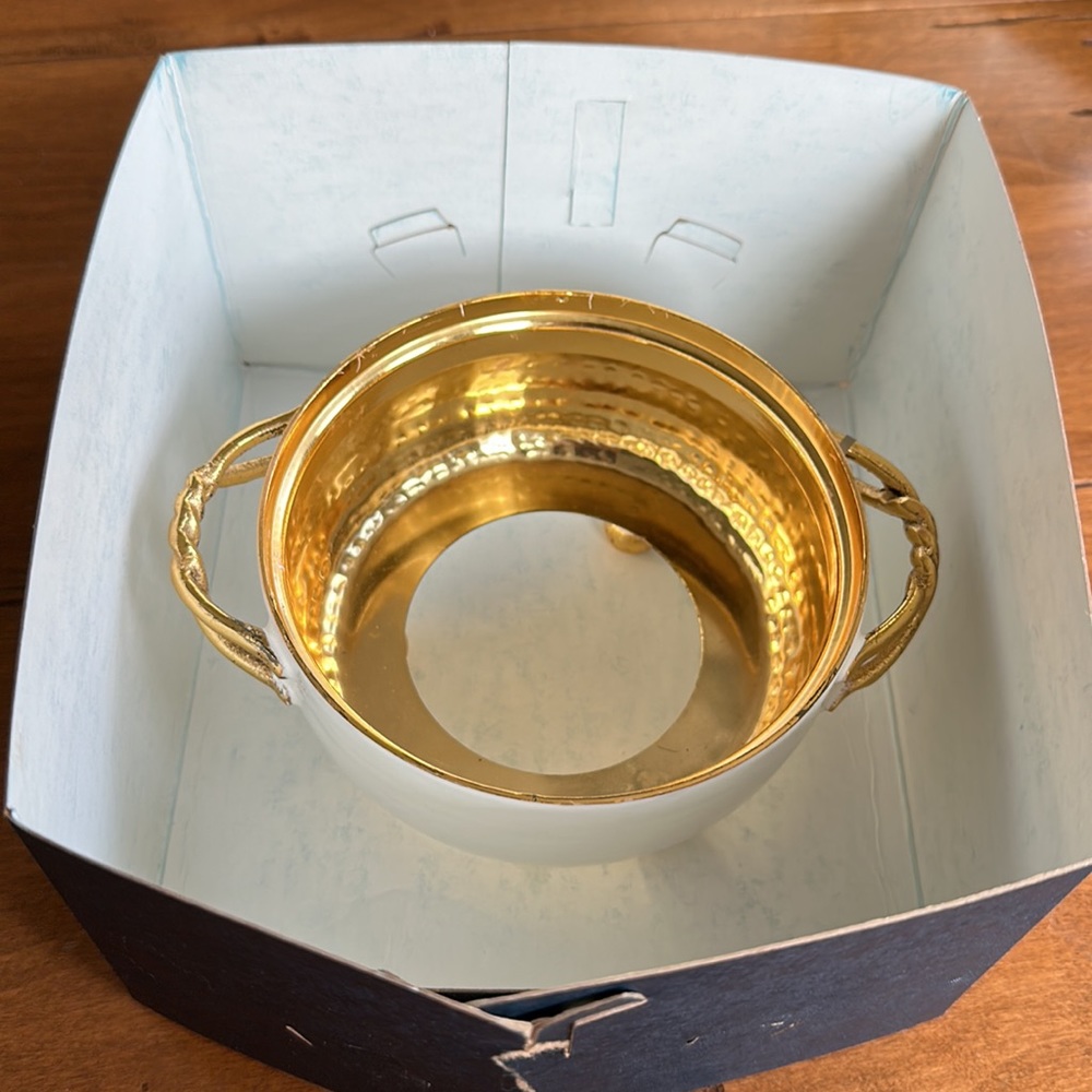 Serving Container